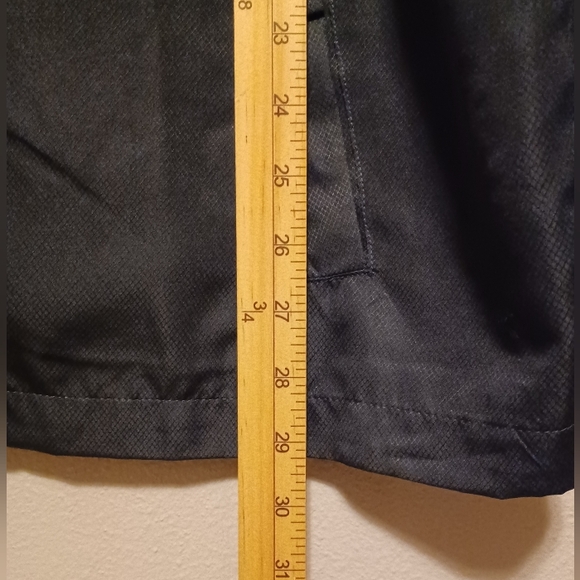 Men’s Sports Illustrated Light Weight Windbreaker Black Size XL Preowned - Picture 10 of 10